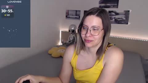 Julie online show from January 23, 5:02 am