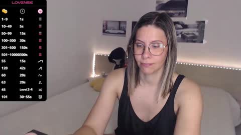 Julie online show from November 6, 5:08 am