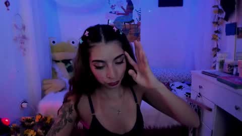 Snapshot of justmia_ chatting on January 22, 3:09 am Mia online show from January 22, 3:09 am