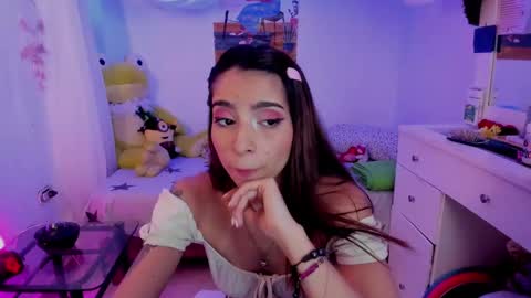 Snapshot of justmia_ chatting on February 9, 7:38 am Mia online show from February 9, 7:38 am