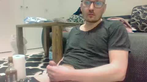 justnotsobig online show from April 16, 10:12 pm