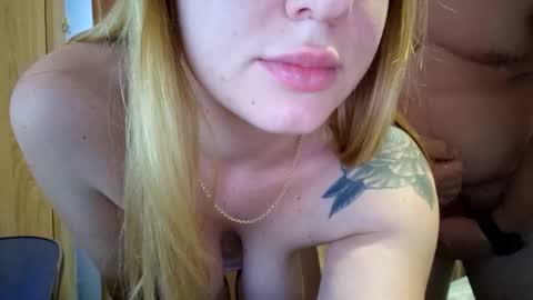 Snapshot of justonetime333 chatting on December 13, 1:22 pm Ana online show from December 13, 1:22 pm