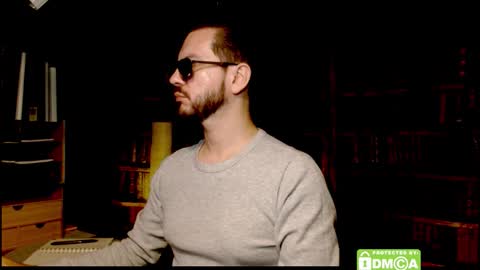 M. Dean online show from January 9, 10:11 pm