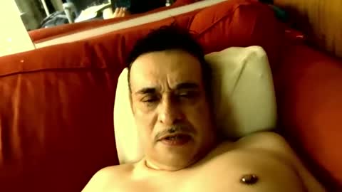 Snapshot of justsluttin chatting on January 5, 6:11 pm ameturebate online show from January 5, 6:11 pm