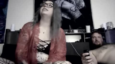 Snapshot of justthejohnsons chatting on September 24, 7:55 am justthejohnsons online show from September 24, 7:55 am