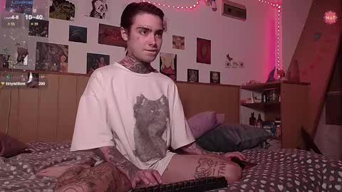 Juuzou hehim u can call me Juz online show from November 15, 3:08 pm