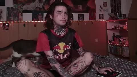 Snapshot of juuzou_kit chatting on March 26, 7:52 pm Juuzou hehim u can call me Juz online show from March 26, 7:52 pm