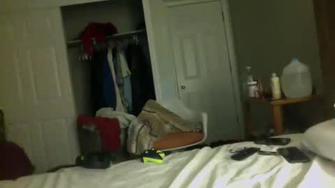 J and Sugar snap pea online show from February 8, 11:02 am