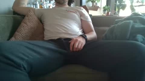 Snapshot of k00fler_08 chatting on February 1, 9:08 pm koof online show from February 1, 9:08 pm