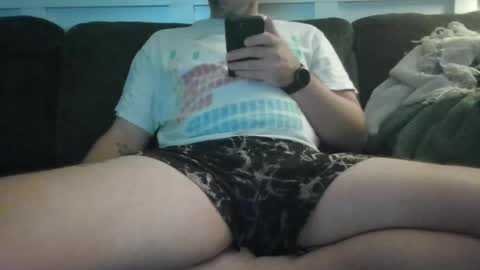 Snapshot of k00fler_08 chatting on October 29, 3:09 am koof online show from October 29, 3:09 am