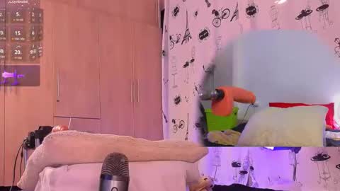  Karolin  online show from April 13, 11:10 pm