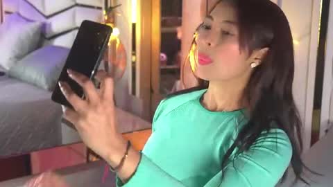 Snapshot of kaarol_sm chatting on July 3, 3:02 am kaarol_sm online show from July 3, 3:02 am