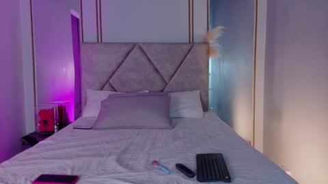 Katy online show from April 20, 8:21 pm