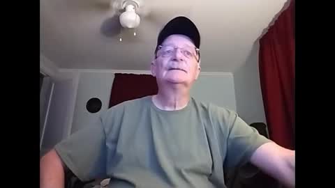 kabriggs137 online show from February 26, 11:59 pm