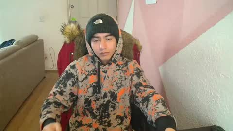 Snapshot of kael_art_d chatting on December 1, 8:20 pm kael_art_d online show from December 1, 8:20 pm