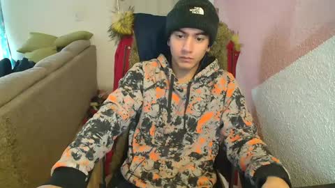 Snapshot of kael_art_d chatting on December 6, 4:06 pm kael_art_d online show from December 6, 4:06 pm