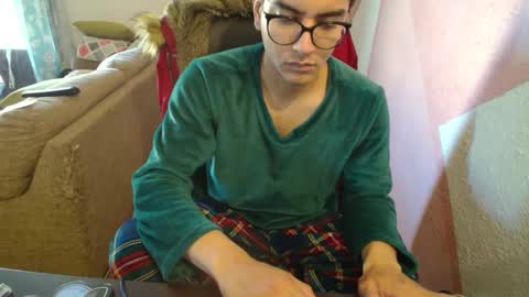 Snapshot of kael_art_d chatting on February 26, 3:52 pm kael_art_d online show from February 26, 3:52 pm