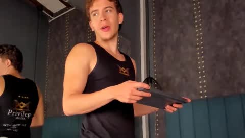 KAEL online show from November 12, 11:54 am