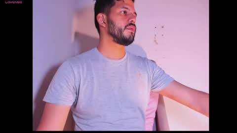 kael_cassian online show from May 30, 1:14 am