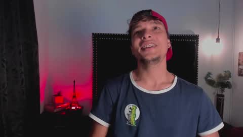 Snapshot of kael_owens chatting on February 19, 7:48 pm Kael Owens online show from February 19, 7:48 pm