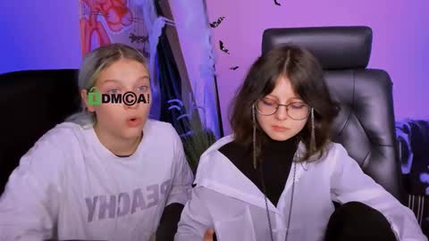 kaela_spell_ online show from November 4, 8:19 pm