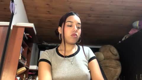 KAHELIINDEPENDENT MODEL online show from March 13, 10:27 pm