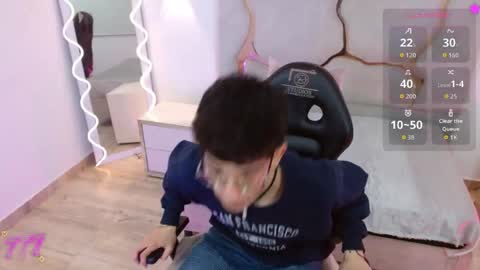 kai_tay1 online show from April 12, 11:26 am