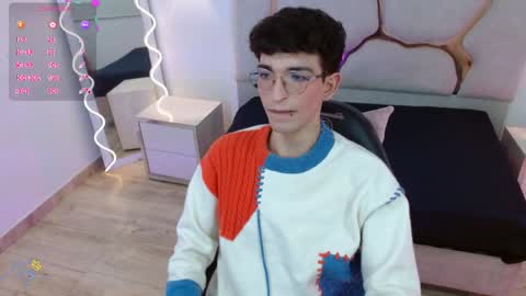 kai_tay1 online show from April 16, 11:44 am