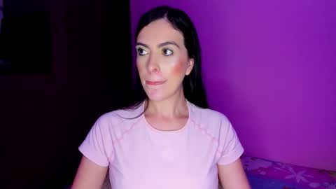 kaiahlive online show from February 14, 11:01 pm