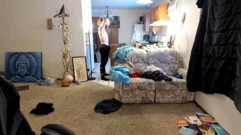 Kaiku77 online show from December 2, 8:15 pm