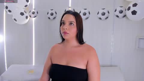 Kailyn online show from July 9, 11:14 am