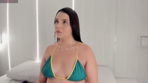 Kailyn online show from July 29, 11:52 am