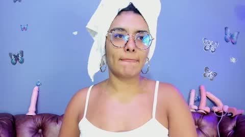 Snapshot of kaira_mosse_ chatting on November 2, 9:44 am kaira_mosse_ online show from November 2, 9:44 am