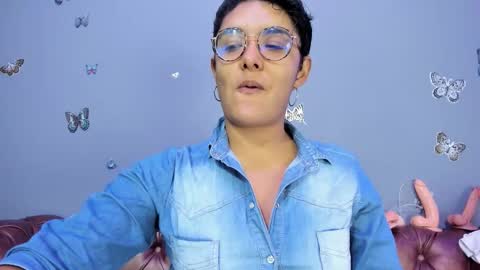 Snapshot of kaira_mosse_ chatting on November 20, 11:43 am kaira_mosse_ online show from November 20, 11:43 am