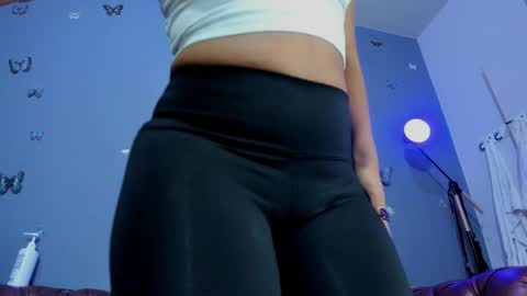 Snapshot of kaira_mosse_ chatting on November 23, 11:43 am kaira_mosse_ online show from November 23, 11:43 am