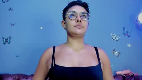 Snapshot of kaira_mosse_ chatting on November 26, 11:44 am kaira_mosse_ online show from November 26, 11:44 am