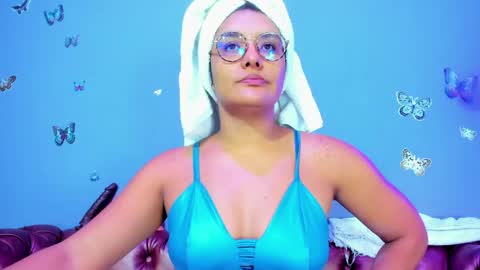 kaira_mosse_ online show from May 21, 11:17 am