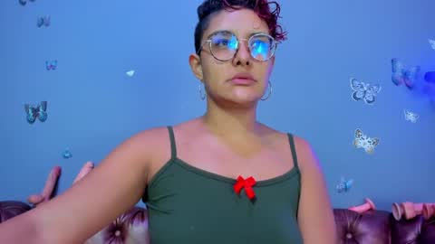 Snapshot of kaira_mosse_ chatting on June 5, 11:49 am kaira_mosse_ online show from June 5, 11:49 am