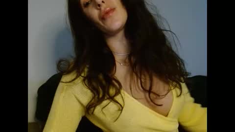 Snapshot of kairaember chatting on February 27, 10:32 pm Kaira Ember online show from February 27, 10:32 pm