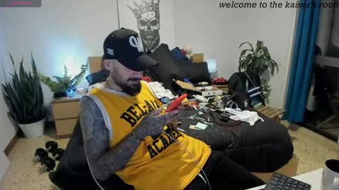 kaiser679 online show from December 31, 12:00 am