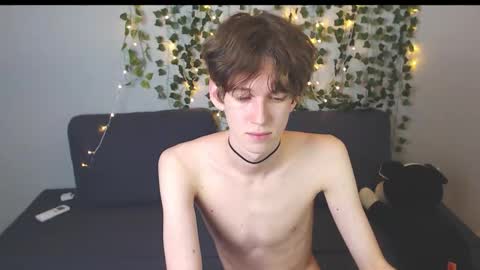 slutkai online show from September 12, 7:58 pm