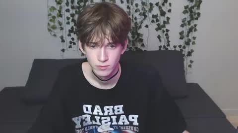 slutkai online show from October 16, 7:26 pm