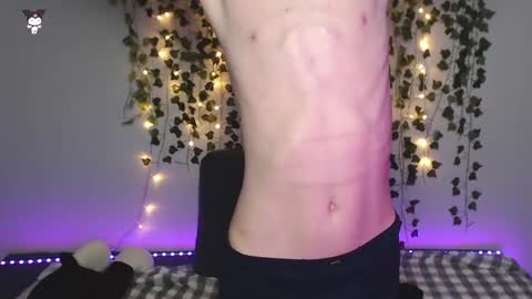 slutkai online show from November 14, 1:04 am