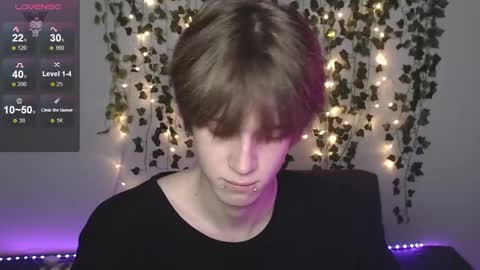 slutkai online show from November 19, 11:16 pm