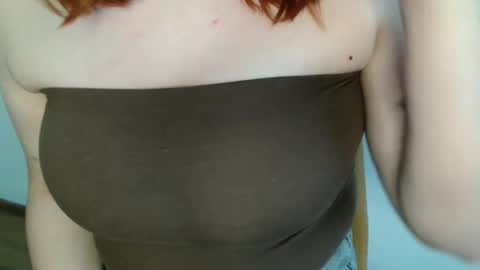 Snapshot of kaitlin_kk chatting on May 11, 4:48 pm Kaitlin online show from May 11, 4:48 pm