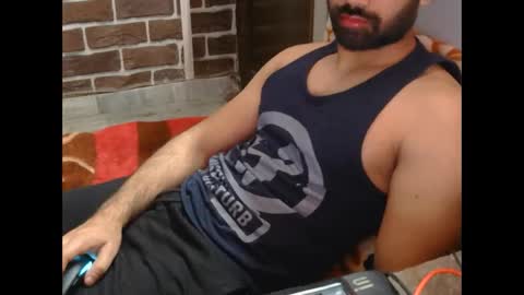 Vicky online show from February 5, 6:15 pm