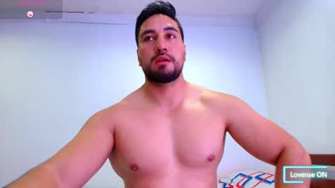 Thomas online show from December 21, 10:28 pm