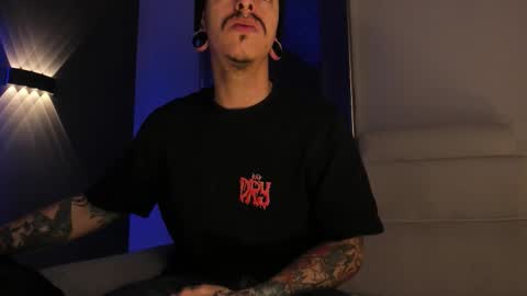 Snapshot of kaletattoos chatting on February 5, 11:04 am Kale online show from February 5, 11:04 am