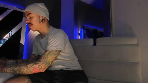 Snapshot of kaletattoos chatting on February 23, 11:07 am Kale online show from February 23, 11:07 am