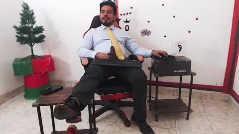 Kaleth online show from November 13, 3:49 am